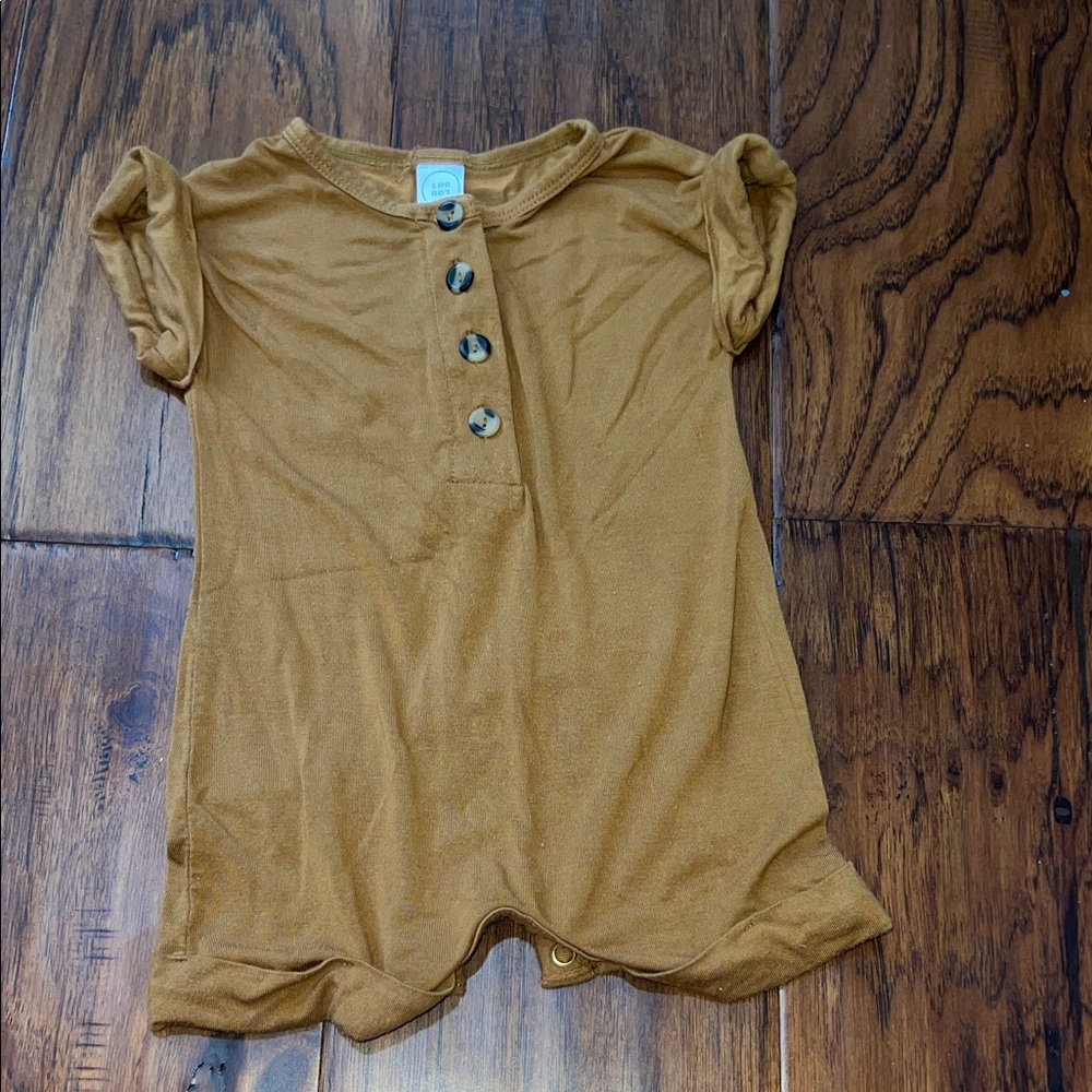 Lou Lou & Company Tan Button-Down Shirt
